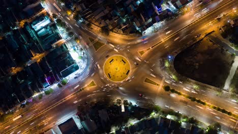 Roundabout-at-Night-Hyperlapse